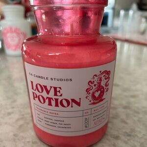 “New” Leoben Company Love Potion 9 oz Candle